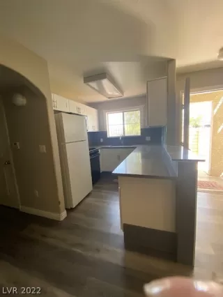 Photo #2: 2407735 Listing 