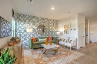 Photo #3: 2407796 Listing 
