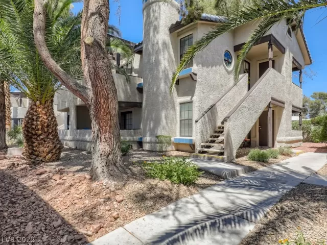 MLS: 2407823 Condo For Sale