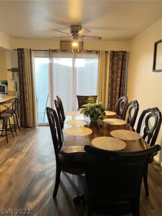 Photo #3: 2407825 Listing