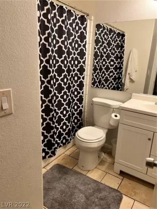 Photo #5: 2407825 Listing