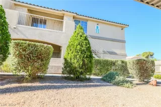 Photo #1: 2407879 Listing 