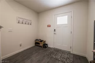 Photo #2: 2407968 Listing