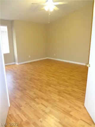 Photo #3: 2408003 Listing 