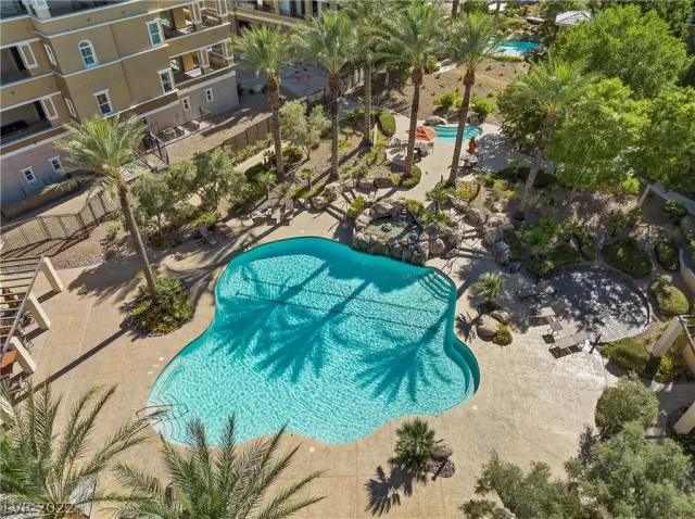 MLS: 2408035 Condo For Sale