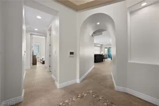 Photo #1: 2408035 Listing