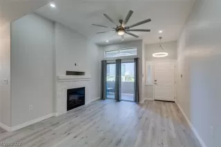 Photo #2: 2408047 Listing