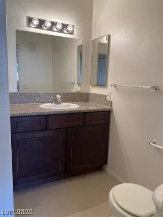 Photo #6: 2408059 Listing 