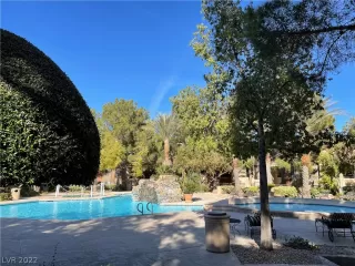 Photo #1: 2408074 Listing 