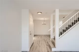 Photo #2: 2408108 Listing 