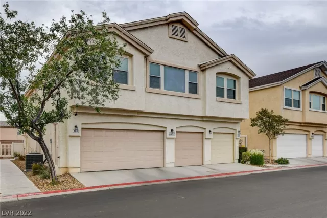 MLS: 2408132 Condo For Sale