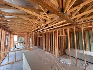 Photo #3: 2408137 Listing 