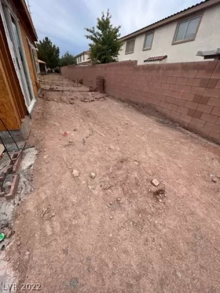 Photo #6: 2408137 Listing 