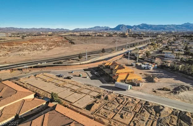 MLS: 2408143 Condo For Sale