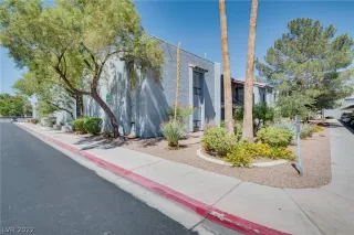 Photo #1: 2408180 Listing 