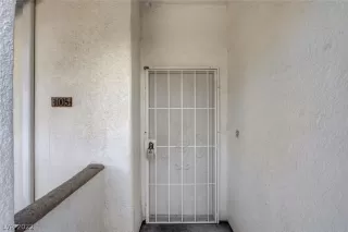 Photo #4: 2408197 Listing 