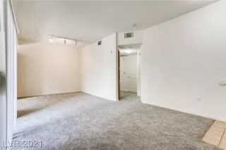 Photo #2: 2408234 Listing 