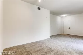 Photo #3: 2408234 Listing 