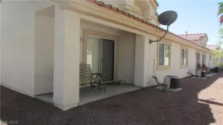 Photo #4: 2408236 Listing 