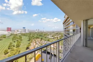 Photo #6: 2408251 Listing 