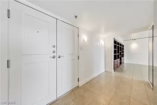 Photo #3: 2408258 Listing 