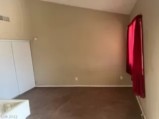 Photo #6: 2408326 Listing 