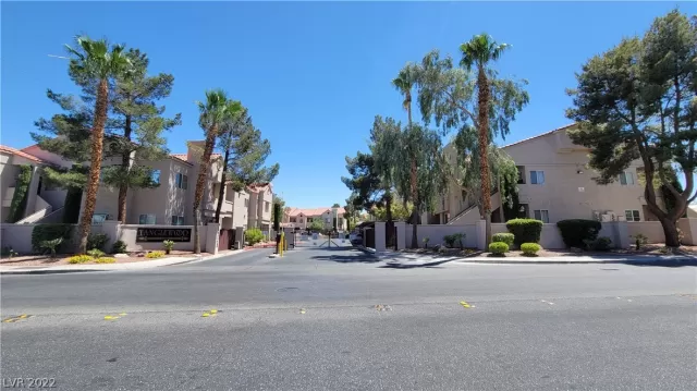 MLS: 2408351 Condo For Sale