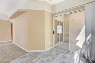 Photo #6: 2408376 Listing 