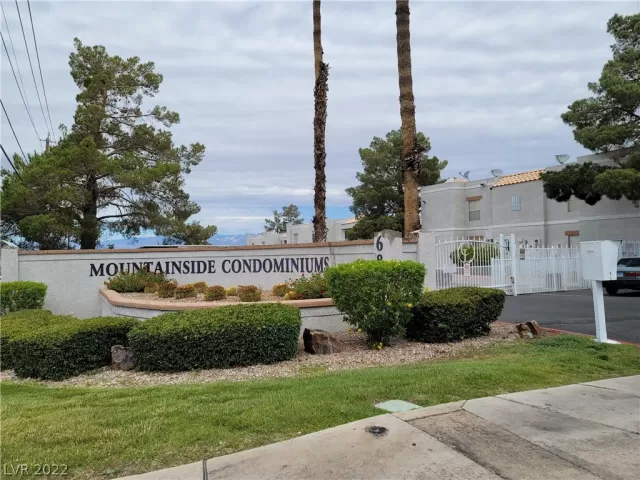 MLS: 2408385 Condo For Sale