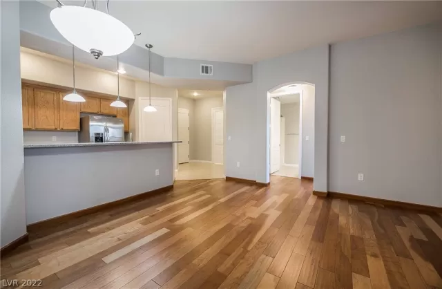 MLS: 2408394 Condo For Sale