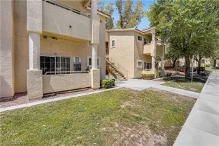 Photo #1: 2408408 Listing 