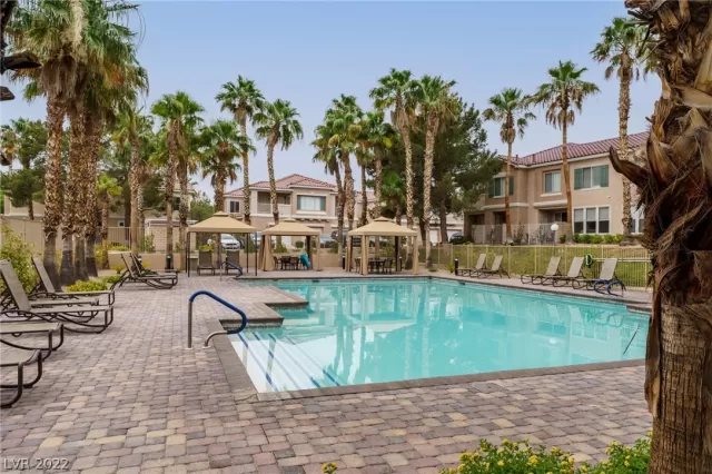 MLS: 2408437 Condo For Sale