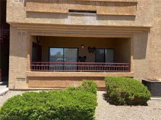 Photo #1: 2408531 Listing 