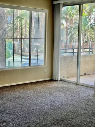 Photo #2: 2408558 Listing 