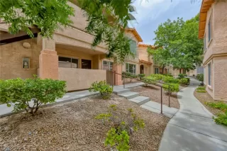 Photo #1: 2408571 Listing