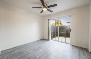 Photo #5: 2408586 Listing 