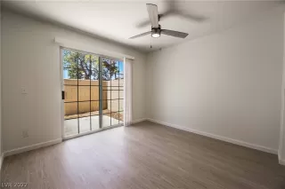 Photo #5: 2408589 Listing 