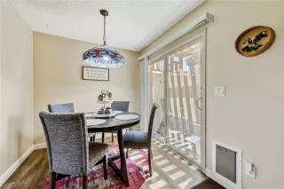 Photo #6: 2408590 Listing 