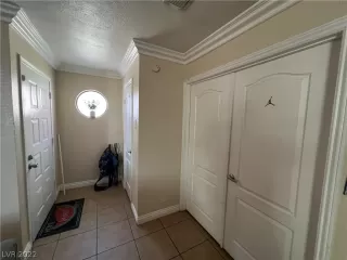 Photo #2: 2408632 Listing 