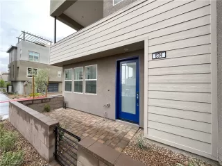 Photo #5: 2408697 Listing 