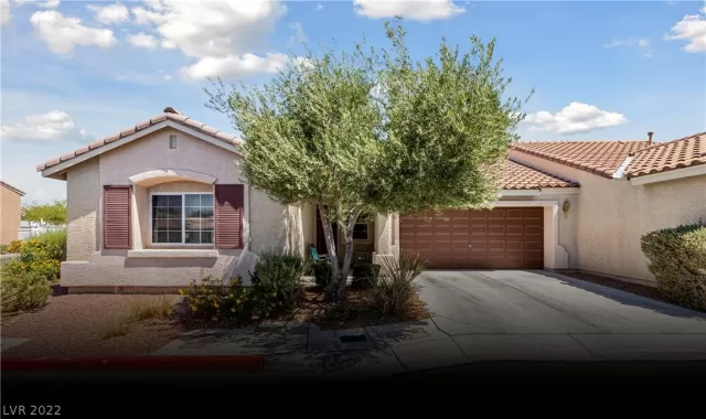 MLS: 2408700 Condo For Sale