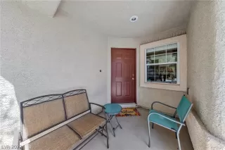 Photo #5: 2408700 Listing