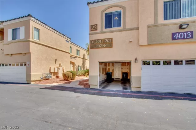 MLS: 2408740 Condo For Sale