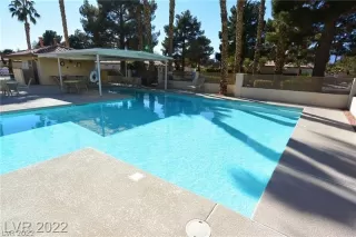 Photo #3: 2408764 Listing 