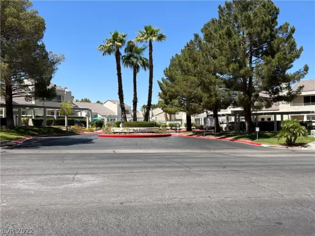 MLS: 2408776 Condo For Sale