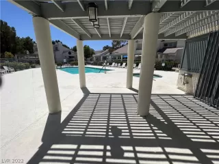 Photo #1: 2408776 Listing 