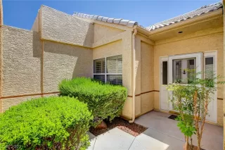 Photo #1: 2408793 Listing 