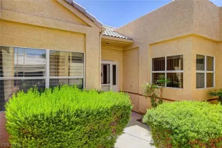 Photo #2: 2408793 Listing 