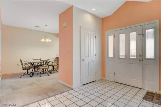 Photo #3: 2408793 Listing 