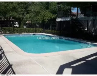 Photo #5: 2408863 Listing 